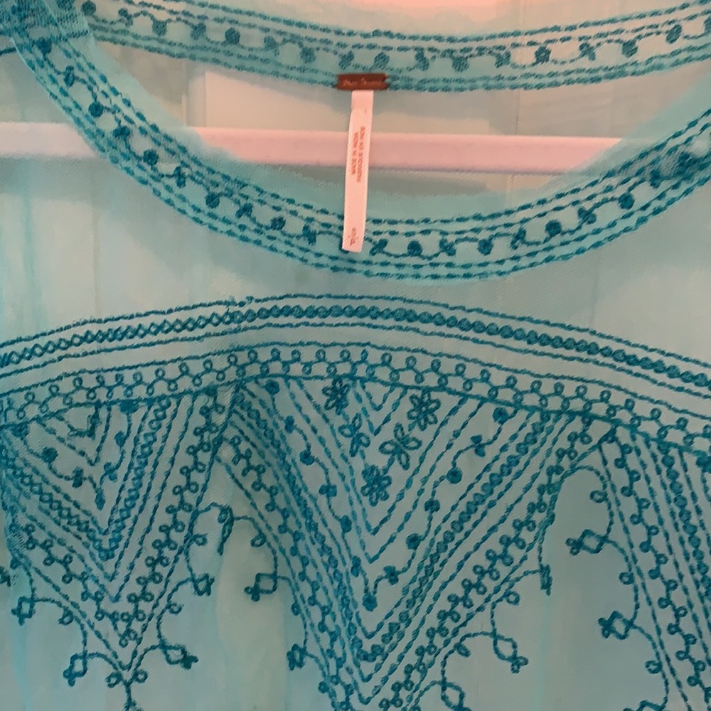 Free people - Picture 2 of 2